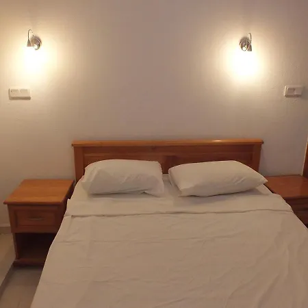Brooklands 1 Dublex Appartement *